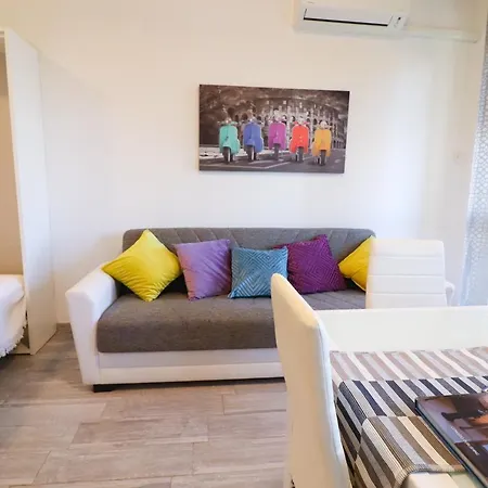 House Alba A With Balcony And Air Conditioning * Otrante