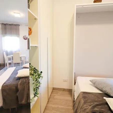 House Alba A With Balcony And Air Conditioning オートラント